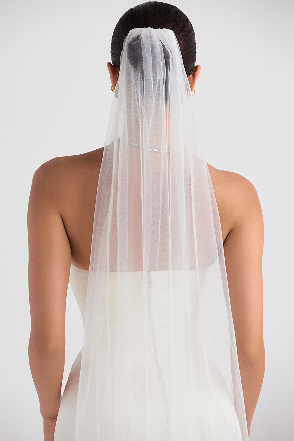 Simone  White Soft Tulle Veil — image 15