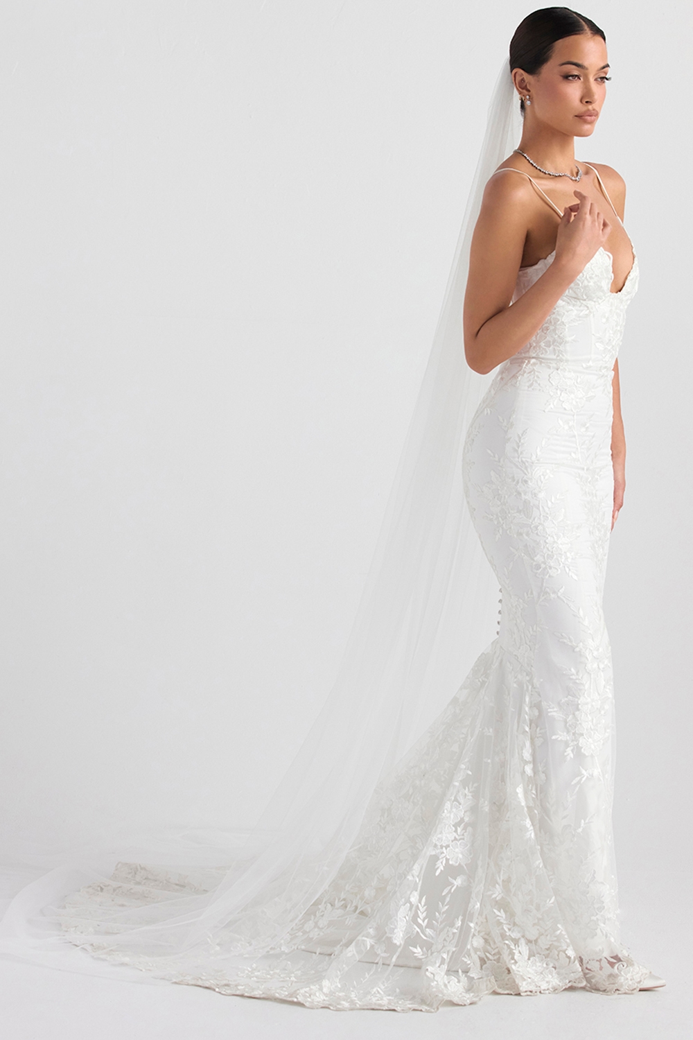 Leone  White Ultra Long Soft Tulle Veil — image 9