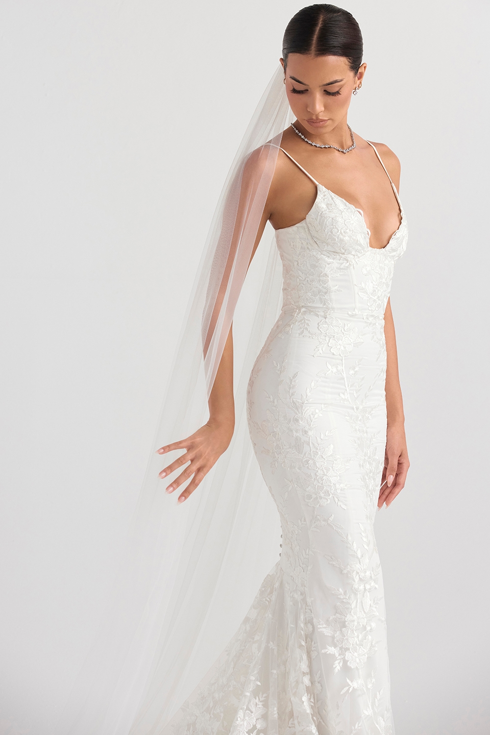 Leone  White Ultra Long Soft Tulle Veil — image 4