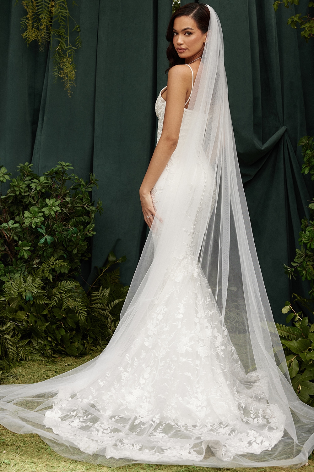 Solene  White Lace Bridal Gown — image 20